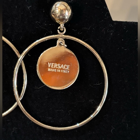 Versace authentic gold tone, Medusa hoop pierced earrings - Picture 3 of 8